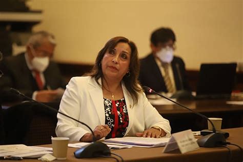 Dina Boluarte Contraloría Advierte Irregularidades En Contrataciones