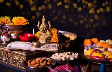 Dhanteras 2017 जानिए भारत में क्यों मनाया जाता है धनतेरस का शुभ दिन