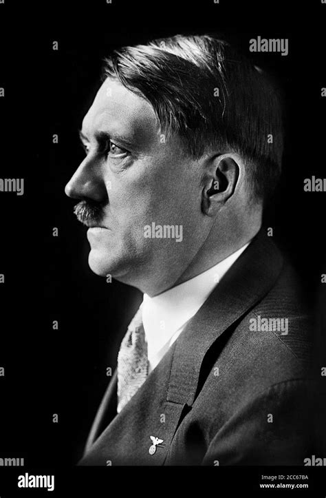 Adolf Hitler Portrait Hi Res Stock Photography And Images Alamy