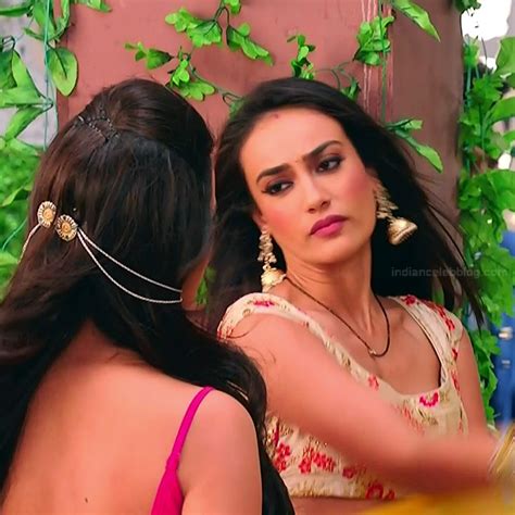 Surbhi Jyoti Sexy Saree Navel Show Naagin 3 Hd Tv Caps Indian Celeb Blog