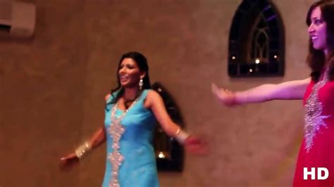 Mehndi Night Desi Girls Best Dance On Song Fevicol Se Video Dailymotion