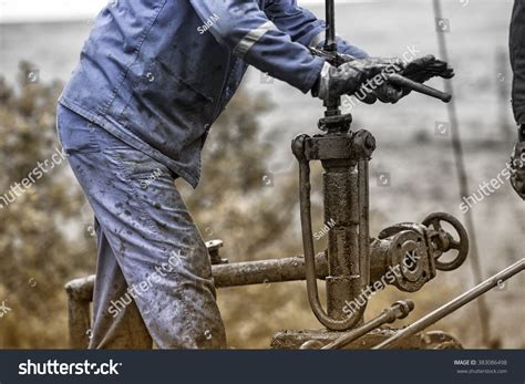 Oil Workers Check Oil Pump Roustabouts Stock Photo 383086498 Shutterstock