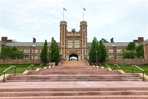 Commencement 2019 What To Expect Campus Next Washington University