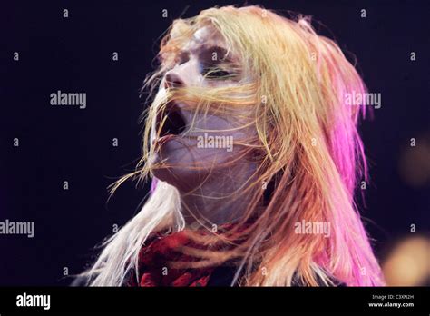 Hayley Williams Hi Res Stock Photography And Images Alamy