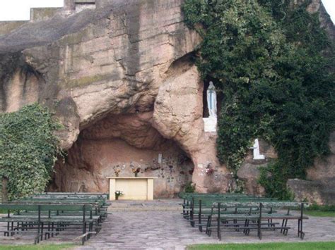 Parroquia Y Gruta Ntra Sra De Lourdes Azul Buenos Aires