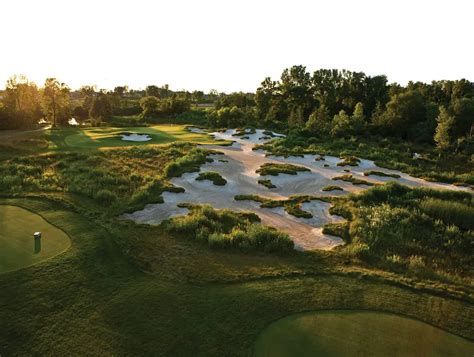 9 Best Golf Resorts in Michigan