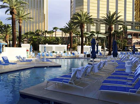 Delano Pool and Other Tips - Review of Delano Las Vegas, Las Vegas