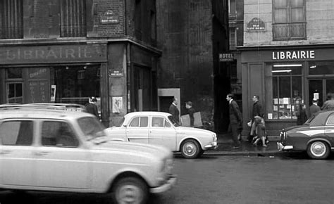 IMCDb org 1964 Renault R4 in Un drôle de Caïd 1964