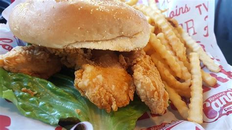 Raising Canes Chicken Fingers 3150 Harbor Blvd Costa Mesa Ca 92626