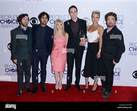 Big Ban Theorie Cast Kerli Bialik Simon Helberg Kunal Nayyar Melissa