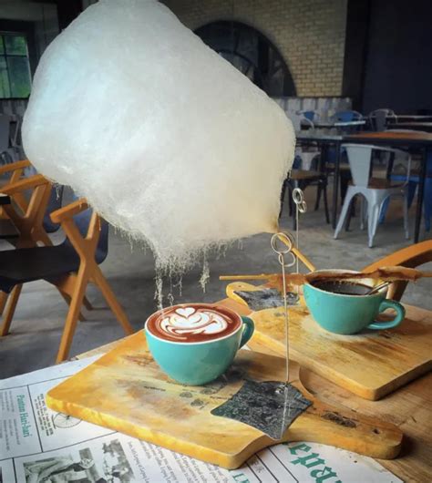 This New Hot Food Trend Lets A Cloud Of Cotton Candy Rain Into Your