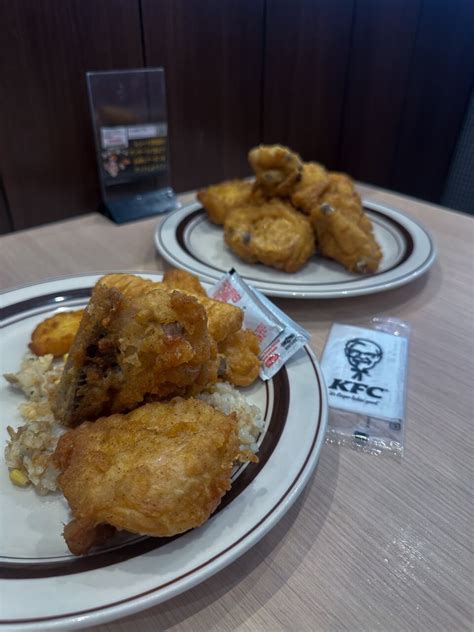 This Kfc Buffet In Tokyo Is One Of Japan S Coolest Locations