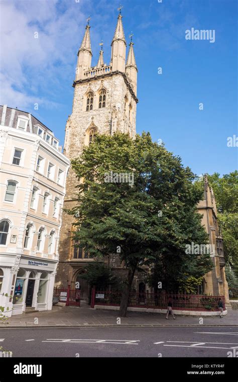 St Sepulchres Church 17th Century Church Holborn Viaduct City Of