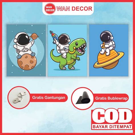 Jual Hiasan Dinding Astronaut Dekorasi Kamar Aesthetic Galaxy Luar