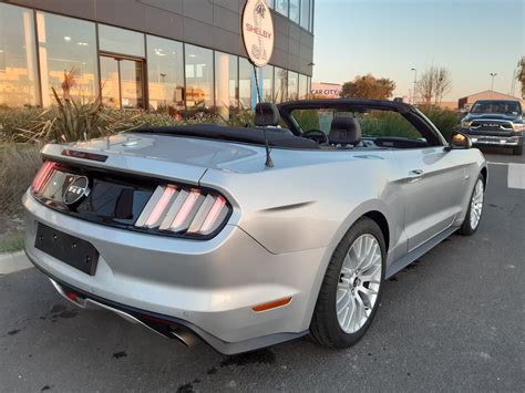 Ford Mustang Gt Cabriolet V L Bvm Occasion American