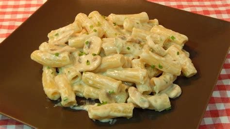 Receta fácil de pasta con salsa alfredo YouTube