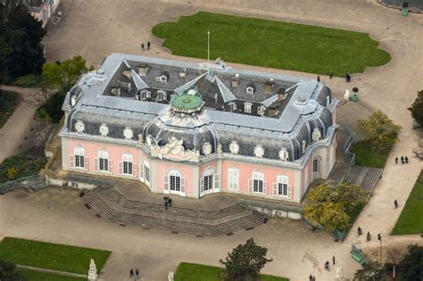 Luftaufnahme Düsseldorf Palais des Schloss Benrath in Düsseldorf im