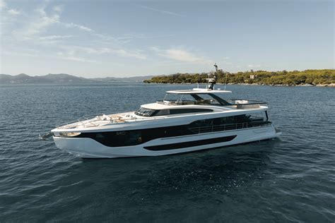 Azimut Grande M Contact Your Local Marinemax Store About