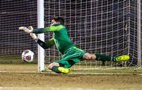 Notre Dame Goalkeeper Bryan Dowd- College Soccer News Men’s National ...