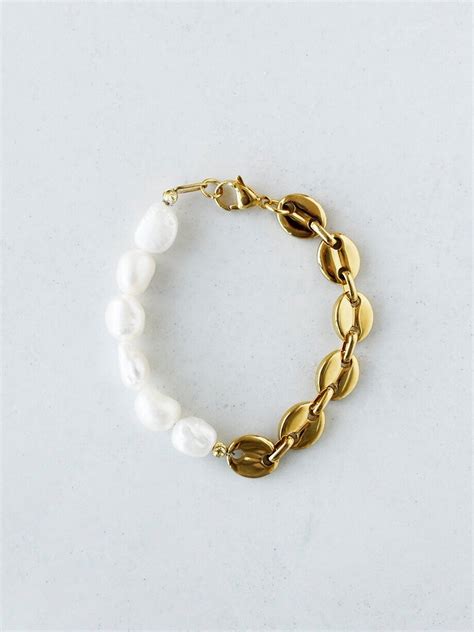 The 30 Best (and Prettiest) Pearl Jewelry at Every Price | Who What Wear