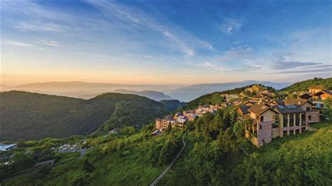 “我将美丽乡村带出国门”——仙女山街道荆竹村支部书记谌菊领奖记 武隆网