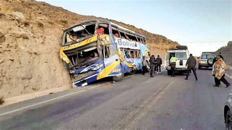 Accidente De Tránsito En Ruta La Paz Potosí Deja 5 Fallecidos