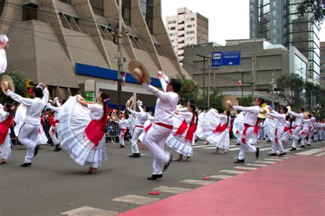 Qué hacer en el día de la canción criolla 2022