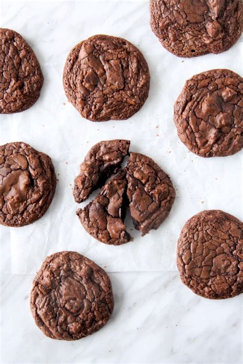 The Best Soft and Chewy Brownie Cookies – Maple et Chocolat