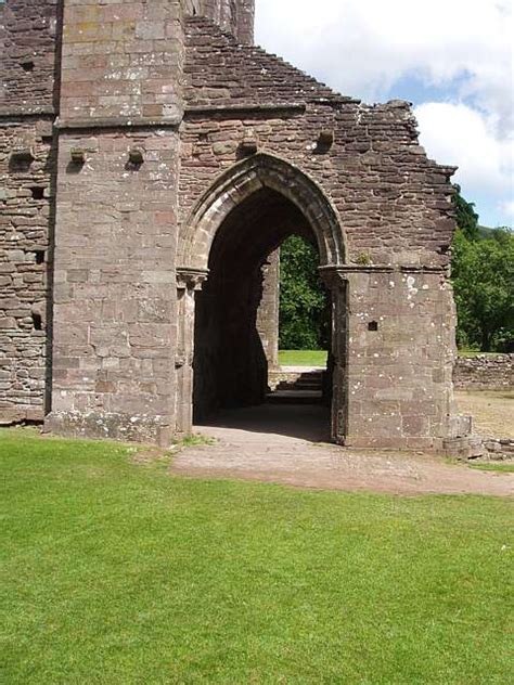 Llanthony Priory