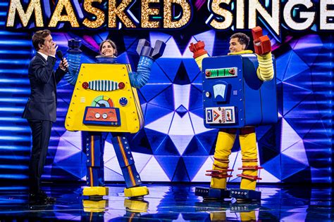 Robots Masked Singer