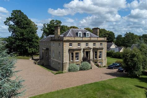 3 Broomlands House, Ednam Road, Kelso, Roxburghshire, TD5 7SW ...