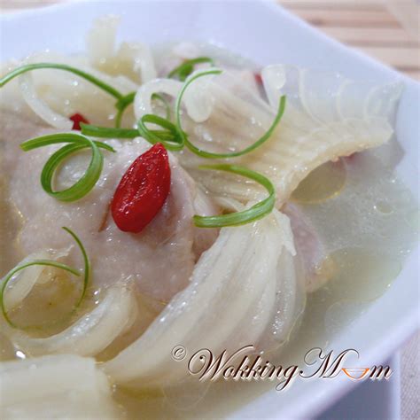 Let's get Wokking!: Chicken Soup with Shark's Cartilage 鲨鱼软骨鸡汤 | Singapore Food Blog on easy recipes