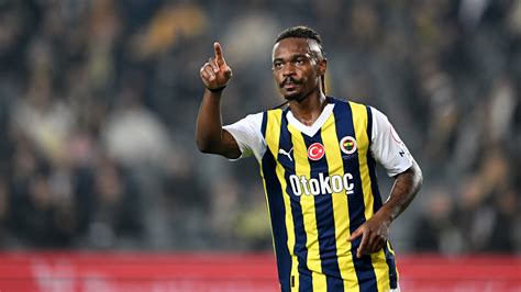 Fenerbahçe Lincoln Henrique nin ayrılığını duyurdu