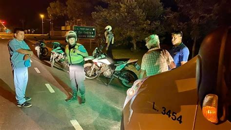 Vecinos Vieron Una Persona Que Caminaba Por La Ruta 1 Se Preocuparon