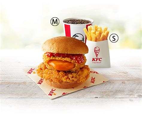 KFC releases overflowing lobster fillet burger for winter in Japan ...