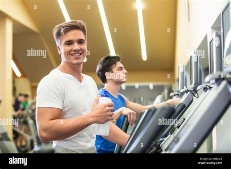 Wellbeing Lifestyles Hi Res Stock Photography And Images Alamy