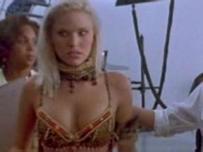 KAREN CLICHE Nude AZNude