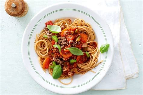 Gezonde Spaghetti Bolognese Caloriearm En Gezond Spaghettisaus Recept