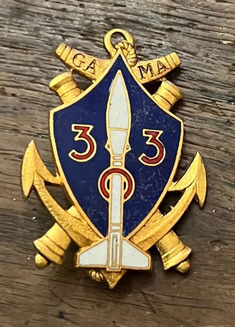 INSIGNE MILITAIRE PUCELLE 303 Groupe Dartillerie De Marine EUR 3 00