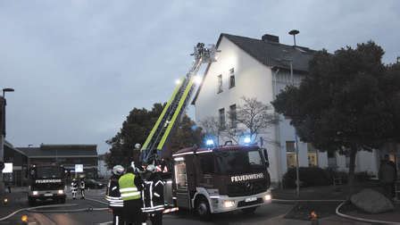 Feuerwehrübung 110 Einsatzkräfte proben in Nordstemmen den Ernstfall