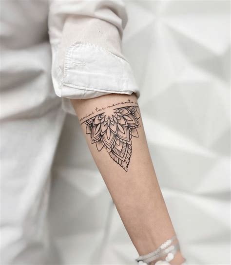 Pin By Marina Wft On Tattoos Discreet Tattoos Mandala Hand Tattoos