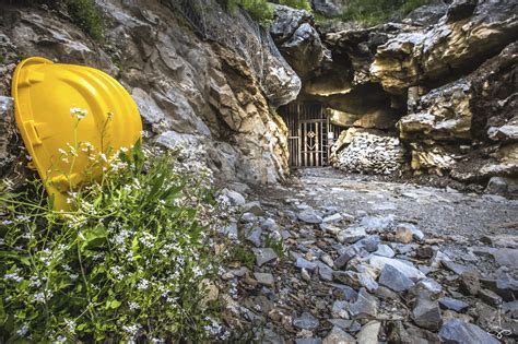 Ol Minad R Il Formaggio Stagionato In Miniera A Dossena Valle Brembana