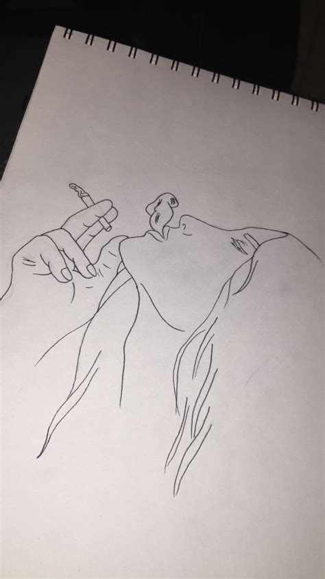 fineliner drawing girl smoking | Schets ideeën, Tekenen, Schets