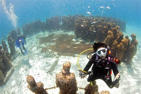 El Extraordinario Museo Subacuático de Arte en Cancún