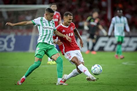 Classificações Dos Jogadores De Sport Club Internacional X Atlético Nacional - Internacional: D'Alessandro revela situação de Alan Patrick antes de jogo