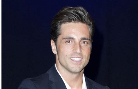 David Bustamante Celebra Su Cumplea Os Sin Las Mujeres De Su V