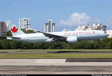 C FIUA Air Canada Boeing 777 233LR Photo By Juan Carlos Aponte ID