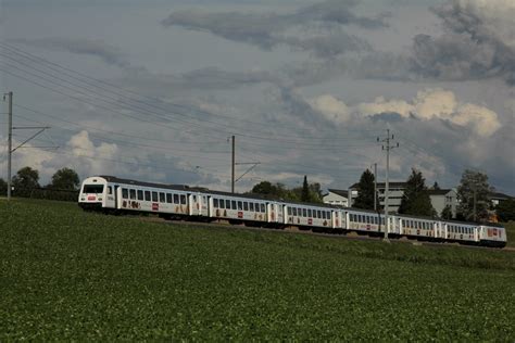 Kambly Zug mit BLS Lötschbergbahn Lokomotive Re 465 004 Flickr