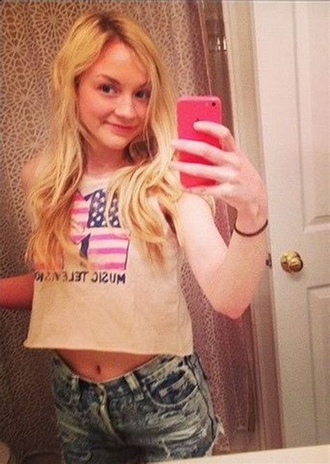 Emily Kinney Alleged Nude Leaks The Drunken Stepforum A Place To