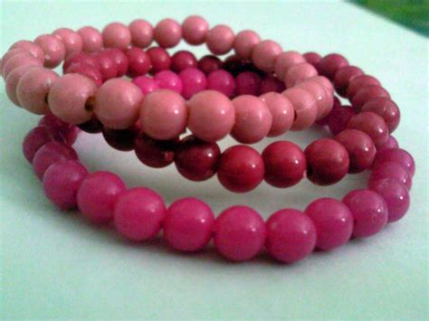 All About Plastic Beads Jewelry, Bracelet and Art | Utsavpedia